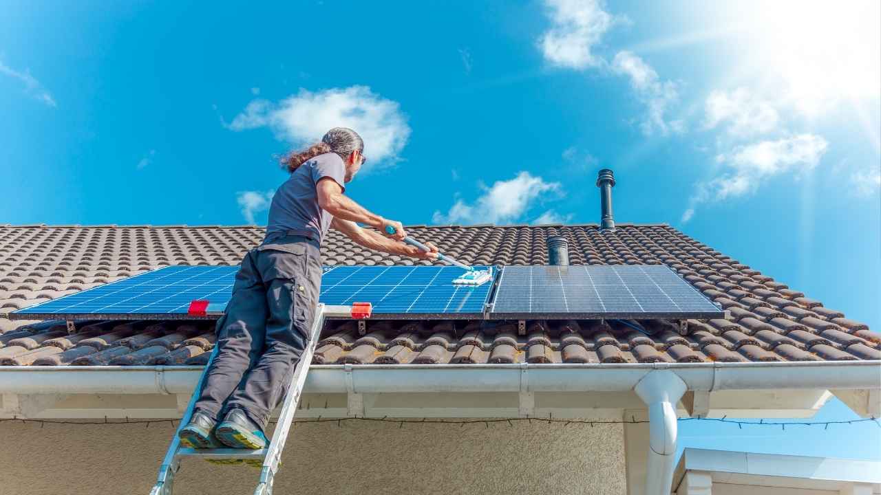 how-do-government-grants-and-savings-make-solar-more-affordable