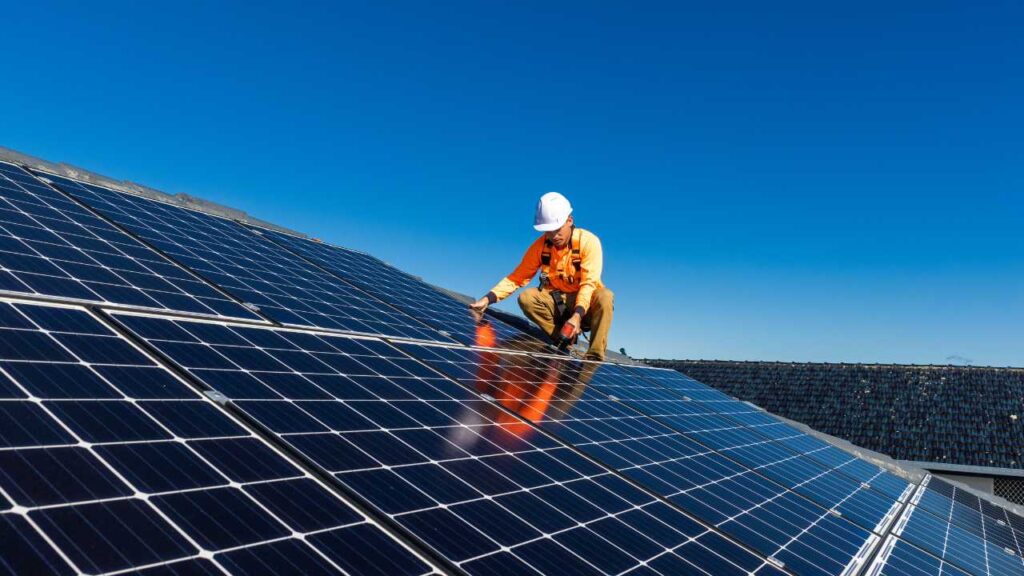 solar panels need less maintenance
